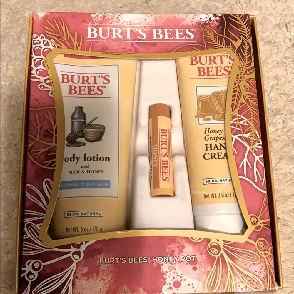 NEW IN BOX - Burt’s Bees Honey Pot Gift set